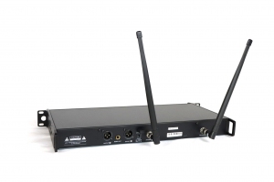 RFIntell QL7R/T1-B 720,500-754,000 МГц 2-канальная радиосистема с 2-мя ручными микрофонами в Новом Уренгое